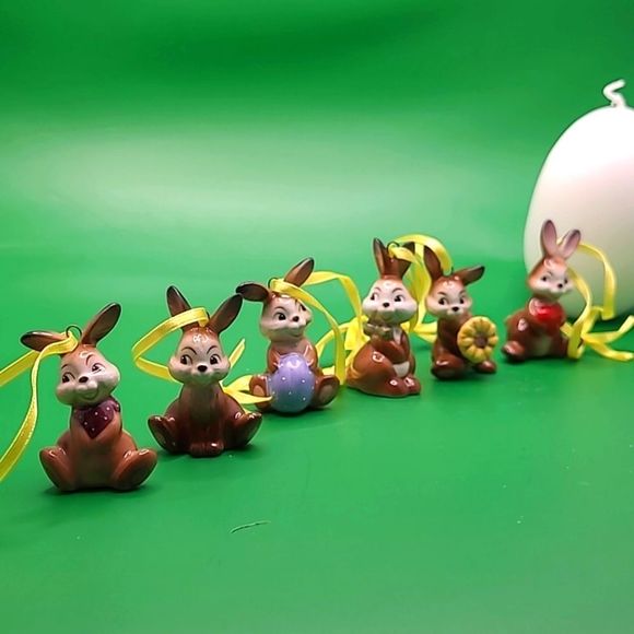 Goebel Easter "Picks of the Litter" 6 piece Rabbit ornament set - Picture 10 of 12